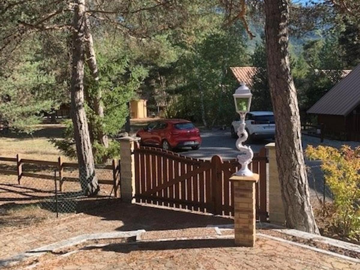 Grand Chalet Entre Barcelonnette Et Praloup, 3 Chambres, Terrasse Ombragee, Acces Navette Et Golf - Fr-1-165A-121 Exterior foto